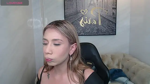 Evy Luxx v online show from 05-31-26, 03:23