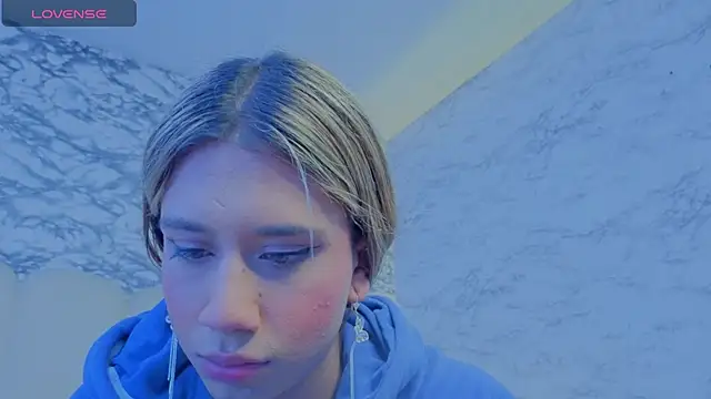 Evy Luxx v online show from 05-24-26, 01:27