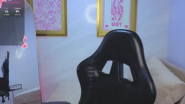 Evy Luxx v online show from 04-09-26, 03:41