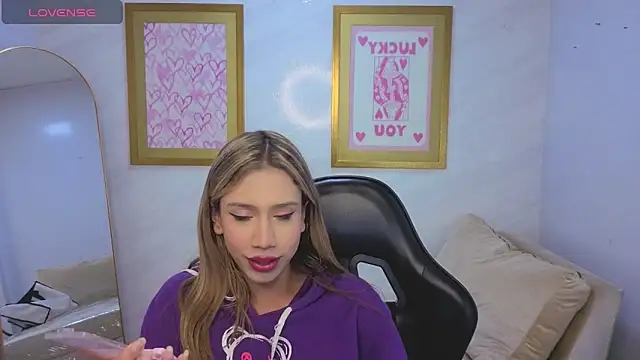 Evy Luxx v online show from 04-15-26, 03:23