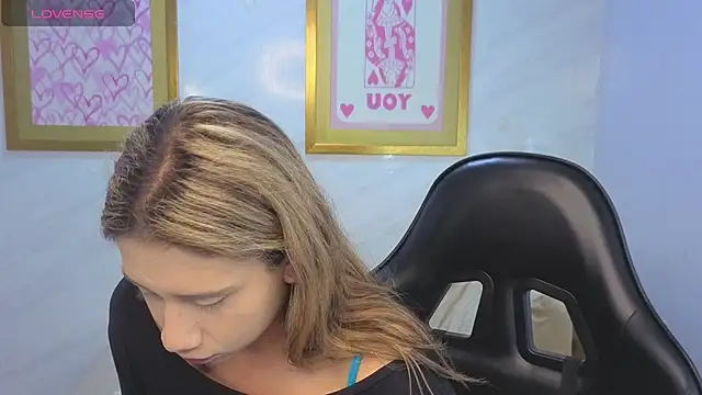 Evy Luxx v online show from 04-23-26, 03:35