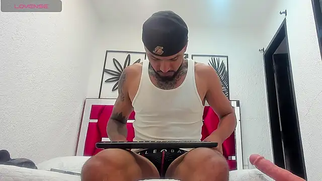 Jacob 77  online show from 11-28-25, 07:25