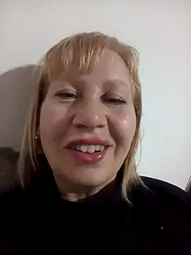 Snapshot of SexyMilf1211 chatting on 05-10-26, 01:04 SexyMilf1211 online show from 05-10-26, 01:04
