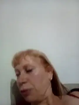 Snapshot of SexyMilf1211 chatting on 05-06-26, 11:36 SexyMilf1211 online show from 05-06-26, 11:36