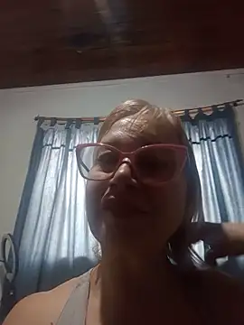 Snapshot of SexyMilf1211 chatting on 06-13-26, 03:54 SexyMilf1211 online show from 06-13-26, 03:54