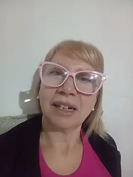 Snapshot of SexyMilf1211 chatting on 05-14-26, 12:35 SexyMilf1211 online show from 05-14-26, 12:35
