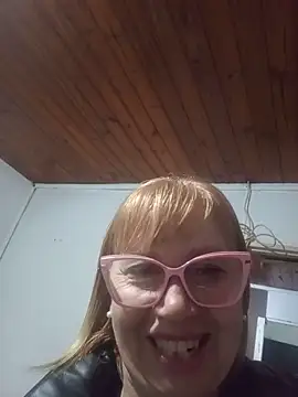 Snapshot of SexyMilf1211 chatting on 05-21-26, 11:40 SexyMilf1211 online show from 05-21-26, 11:40