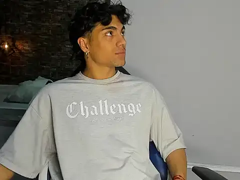 MattFiore online show from 01-12-26, 07:53