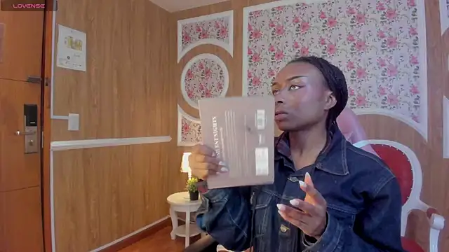 Midnight Bluee online show from 11-27-25, 07:58