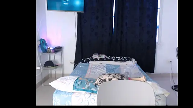 Tatiana-Jaaramillo online show from 01-12-26, 04:36