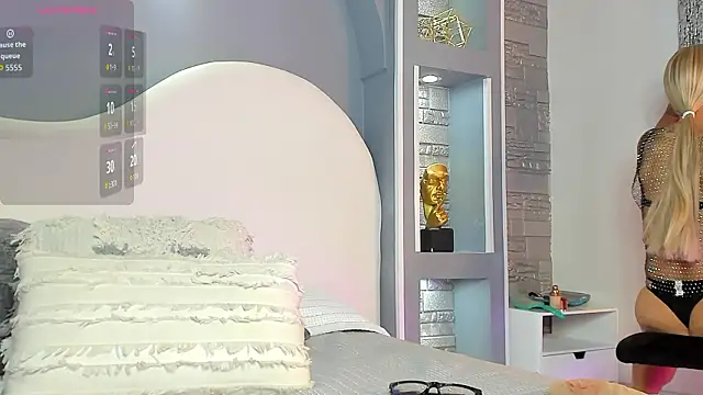 Valentino moretti online show from 02-03-26, 12:10