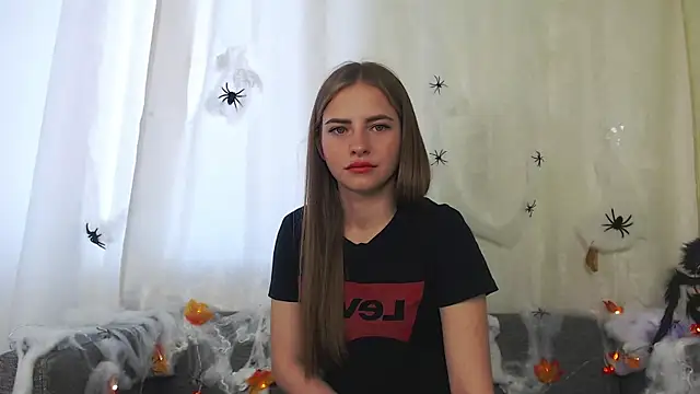 Sansa Dream online show from 10-16-25, 08:11