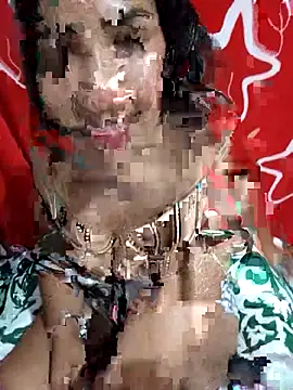 Snapshot of MiaaCastro chatting on 11-18-25, 10:24 MiaaCastro online show from 11-18-25, 10:24