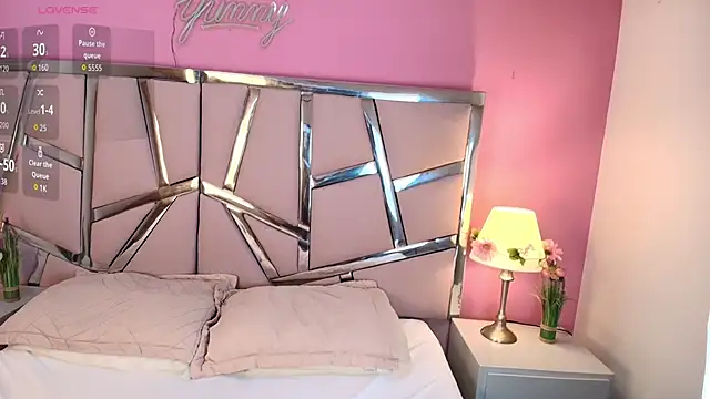 Snapshot of Nicollevsconttei chatting on 02-09-26, 01:31 Nicollevsconttei online show from 02-09-26, 01:31