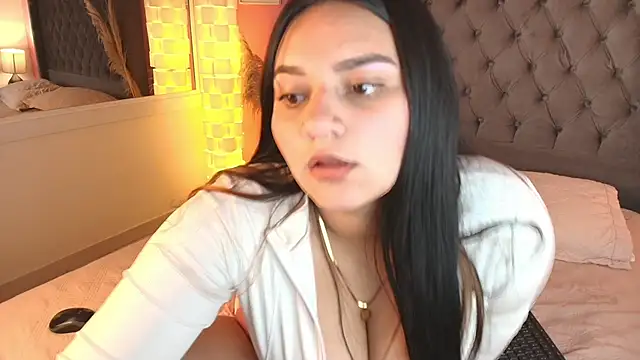 Snapshot of Nicollevsconttei chatting on 02-11-26, 06:52 Nicollevsconttei online show from 02-11-26, 06:52