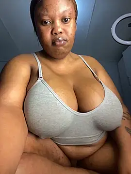 Busty-Sweetheart online show from 11-26-25, 09:48