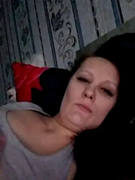 Snapshot of RomiTreats chatting on 11-15-25, 11:58 RomiTreats online show from 11-15-25, 11:58