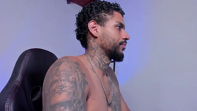 LuigiVitale 1 online show from 02-27-26, 01:39