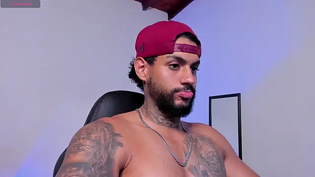 LuigiVitale 1 online show from 07-25-26, 01:24