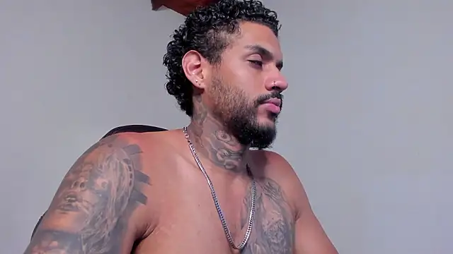 LuigiVitale 1 online show from 03-08-26, 02:04