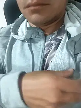 Snapshot of ValiantSemitic chatting on 01-15-26, 01:42 ValiantSemitic online show from 01-15-26, 01:42