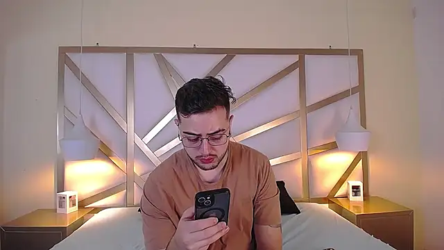 Ethan Greys online show from 12-04-25, 04:11