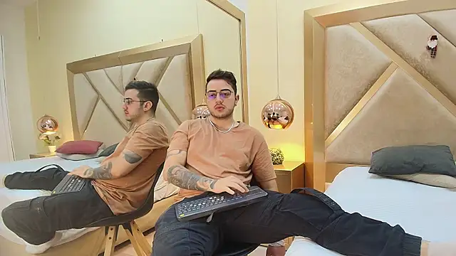 Ethan Greys online show from 11-29-25, 04:01