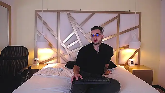 Ethan Greys online show from 12-03-25, 04:13