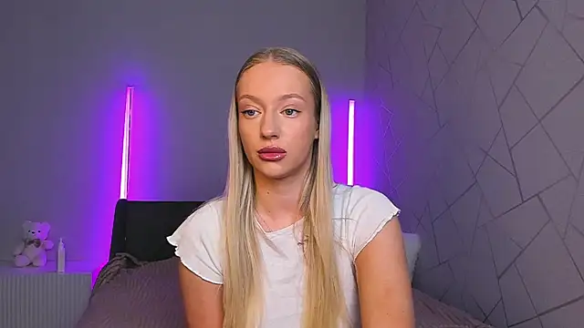 elldiana online show from 06-19-26, 02:50