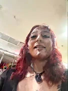 Eveelyn 25 online show from 11-14-25, 01:42