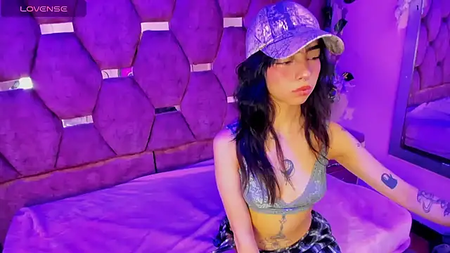  Ivy Luna online show from 06-01-26, 10:20