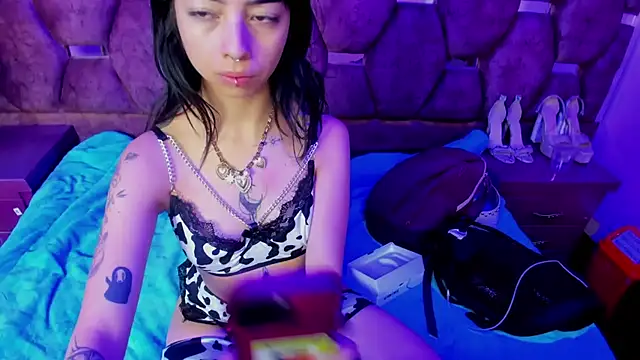  Ivy Luna online show from 05-17-26, 06:41