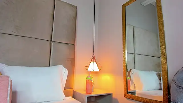 angelaG1 online show from 01-14-26, 07:50