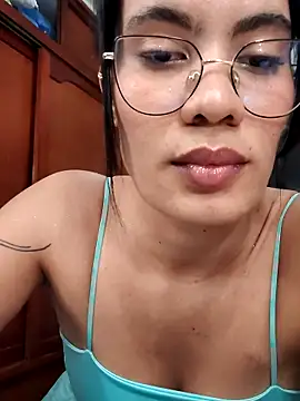 Snapshot of Mia_saaenz chatting on 11-14-25, 09:18 Mia saaenz online show from 11-14-25, 09:18