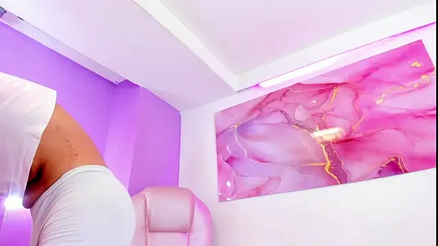 ALICASTILLOVIP online show from 01-10-26, 08:15