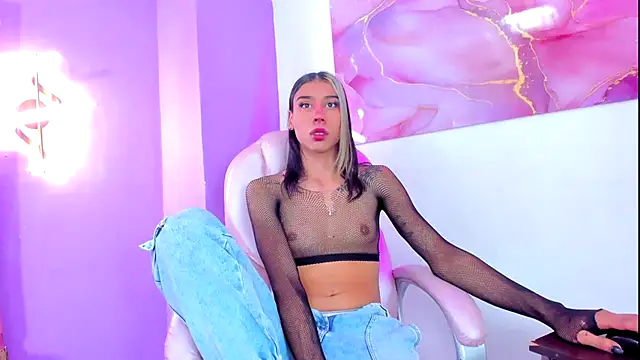 ALICASTILLOVIP online show from 01-07-26, 08:14