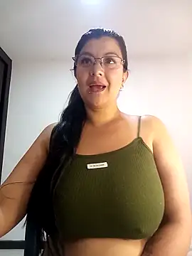 CelesteAlvarez1989 online show from 04-21-26, 04:02