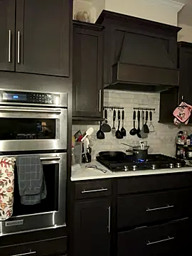 Ayybaebay online show from 12-17-25, 05:56