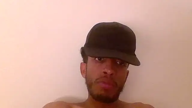 Snapshot of Omariaman chatting on 07-21-26, 03:13 Omariaman online show from 07-21-26, 03:13