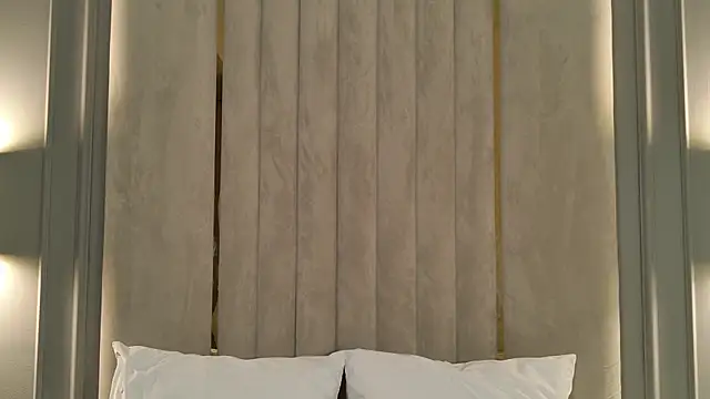 RileyHeaven online show from 05-12-26, 06:25