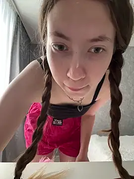 Holy Poly online show from 12-18-25, 08:30