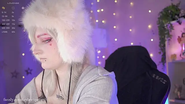 Snapshot of vronnier chatting on 02-14-26, 03:23 vronnier online show from 02-14-26, 03:23