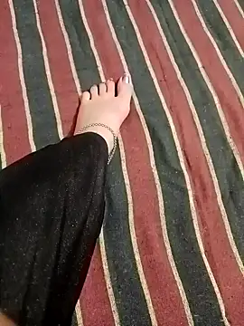 Snapshot of Aradhna_08 chatting on 11-16-25, 04:39 Aradhna 08 online show from 11-16-25, 04:39