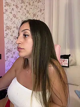 BelleRune online show from 02-16-26, 05:33