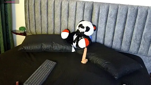 Eternalnight sm online show from 12-17-25, 04:39