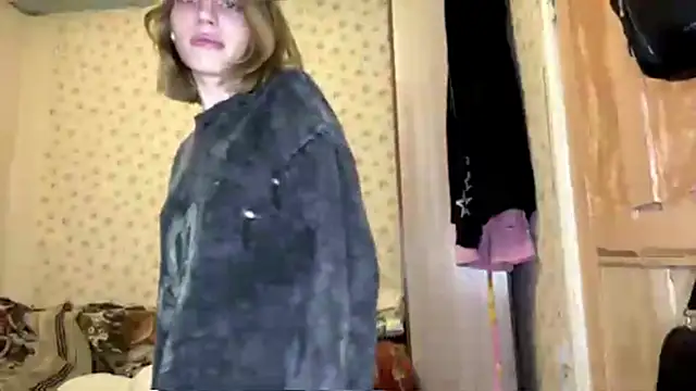 Snapshot of MelaineAytes chatting on 11-19-25, 11:10 MelaineAytes online show from 11-19-25, 11:10