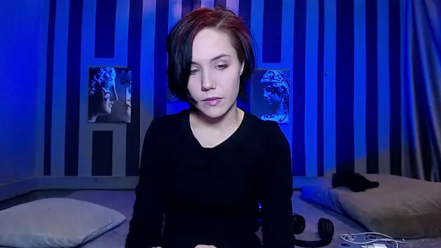 Snapshot of onaloon chatting on 11-17-25, 03:54 onaloon online show from 11-17-25, 03:54