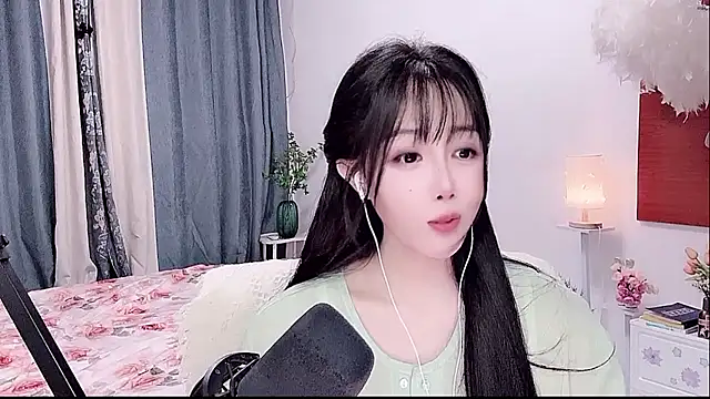 Laura 520 online show from 06-03-26, 11:11