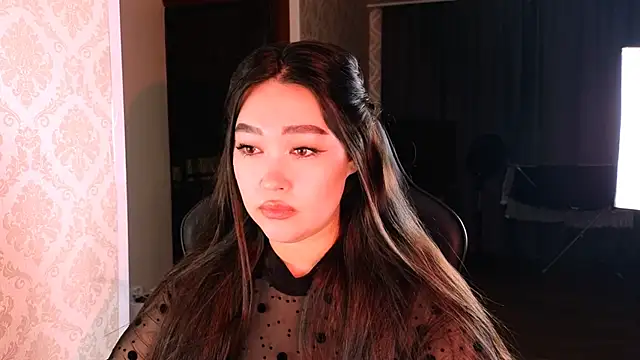 Emma Uilson online show from 12-01-25, 07:37