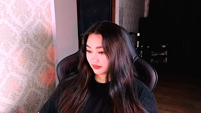 Emma Uilson online show from 01-11-26, 02:24